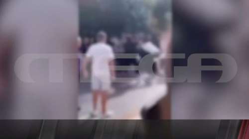 Παγκράτι: Τα κινητά μπήκαν στις τσάντες αλλά το άγριο ξύλο στα σχολεία συνεχίζεται - Ντοκουμέντο με ξύλα ακόμα και μαχαίρια