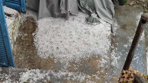 Κακοκαιρία: Σφοδρή χαλαζόπτωση στη Χαλκιδική - Άσπρισαν οι δρόμοι [Βίντεο]