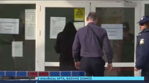 Τραγωδία στην Αρτα: &quot;Σταμάτησε το μυαλό του&quot; - Ελεύθερος με περιοριστικούς όρους ο πατέρας του βρέφους