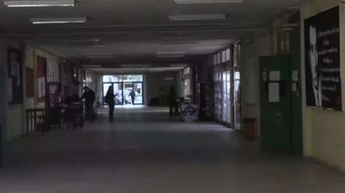 Πάτρα - Μηνιγγίτιδα: &quot;Έχασα το παιδί μου σε έξι ώρες&quot;, λέει η μητέρα του 20χρονου - 300 άτομα πήραν χημειοπροφύλαξη