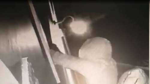 "Ζω από τύχη": Εισβολή ληστών σε σπίτι ηλικιωμένου στο Δήλεσι