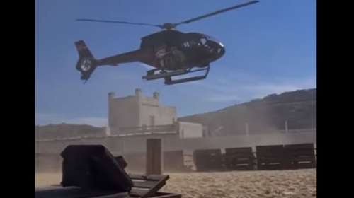 Επίδειξη νεοπλουτισμού στη Μύκονο: Επιχειρηματίας προσγειώθηκε με ελικόπτερο σε παραλία [βίντεο]