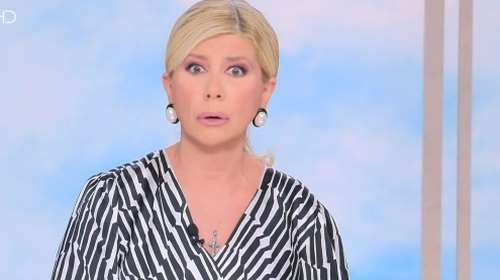 Το ξέσπασμα της Ζήνας Κουτσελίνη για τα τρολ: Παρουσιαστές έχουν ομάδες που βρίζουν άλλες εκπομπές στα social