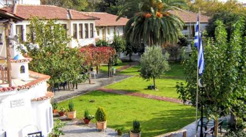 Τέλος οι ανεμβολίαστοι στα γηροκομεία: Σε επ’ αόριστον αναστολή εργασίας 16 εργαζόμενοι στον Βόλο και στη Ρόδο