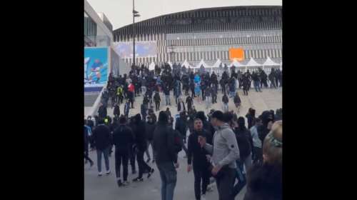 Μαρσέιγ - ΠΑΟΚ: Εικόνες ντροπής - Τρομερά επεισόδια και δακρυγόνα έξω από το &quot;Βελοντρόμ&quot;