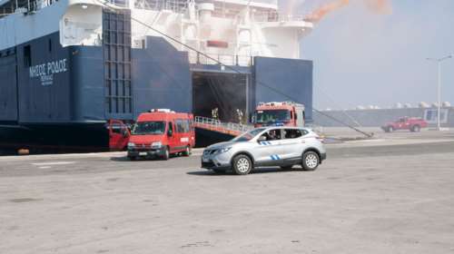 Καταγγελία: Λιμενικοί στη Λέσβο έκαναν άσεμνες χειρονομίες στους άνδρες των ΜΑΤ