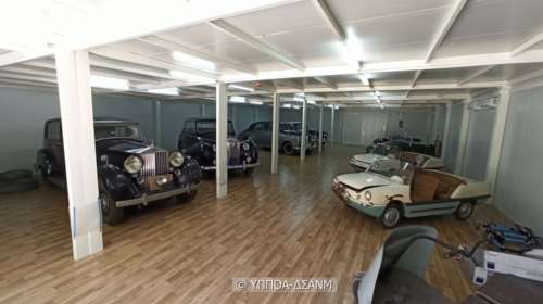 Η σπάνια συλλογή με τα βασιλικά αυτοκίνητα στο Τατόι - Ανάμεσα τους και 4 vintage Rolls Royce [Εικόνες-Βίντεο]