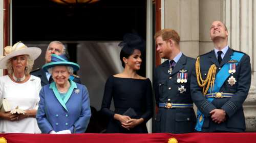 Υπάλληλοι του παλατιού διαψεύδουν τη Μέγκαν Μαρκλ: Η βασίλισσα της έδωσε τους top βοηθούς της