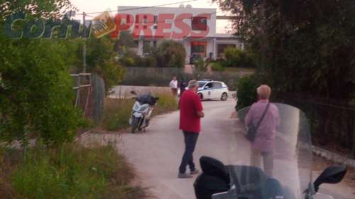 Σοκ στην Κέρκυρα: Νεκροί βρέθηκαν δύο Σλοβένοι μέσα σε αυτοκίνητο σε πάρκινγκ βίλας