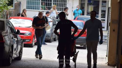 Σοκ στην Κοζάνη: Τρεις εφοριακοί στο χειρουργείο σε κρίσιμη κατάσταση από την επίθεση με τσεκούρι