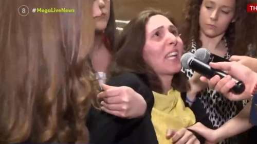 Καταγγελία σοκ για τους εξορκισμούς: &quot;Είδα σε βίντεο την πρώην γυναίκα μου να κάνει τη δαιμονισμένη&quot; [Βίντεο]