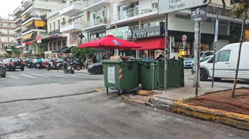 Τραγωδία στον Πειραιά: Νεκρός 88χρονος που παρασύρθηκε από απορριμματοφόρο [βίντεο]