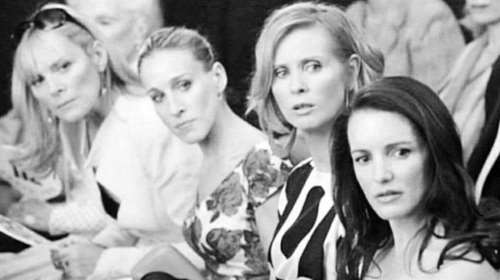 Ηλίας Μόσιαλος: Τρολάρει με Sex and the City τους ανεμβολίαστους