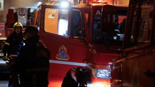 Θεσσαλονίκη: Με εγκαύματα στο νοσοκομείο μεταφέρθηκε οδηγός μετά τη φωτιά σε αυτοκίνητο