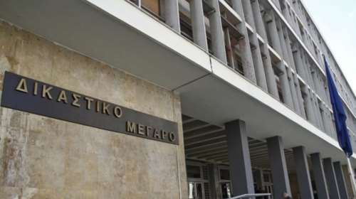 Φρίκη στη Θεσσαλονίκη: Εκμεταλλεύονταν κορίτσια με ψυχικές ασθένειες και διακινούσαν πορνογραφικό υλικό και με ανήλικες