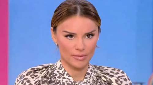 Ελένη Τσολάκη: "Στεναχωριέμαι βαθιά για όλο αυτό στο οποίο έχει εξελιχθεί ο Θέμης Αδαμαντίδης"