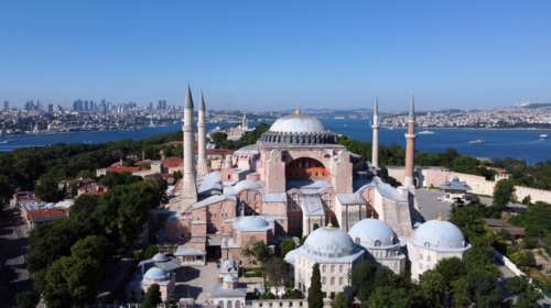 Ρεσιτάλ προπαγάνδας από τον Διευθυντή Επικοινωνίας του Ερντογάν με βίντεο στα ελληνικά για τους Ρωμιούς της Πόλης