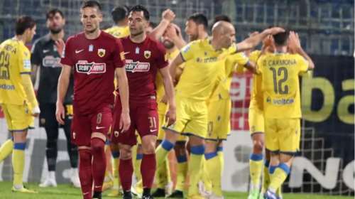 Αστέρας Τρίπολης-ΑΕΚ 1-1: Έ&quot;χ&quot;ασε την ευκαιρία να πλησιάσει την κορυφή, χάνει και τον Ελίασον