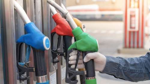 Στα ύψη και πάλι η τιμή της βενζίνης - Στα 1,90 ευρώ ανά λίτρο - Σε ποιες περιοχές ανέβηκε πάνω από τα 2 ευρώ