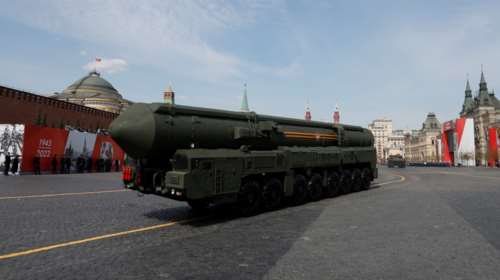 Απειλές Μεντβέντεφ: Ήττα της Ρωσίας στην Ουκρανία μπορεί να πυροδοτήσει πυρηνικό πόλεμο