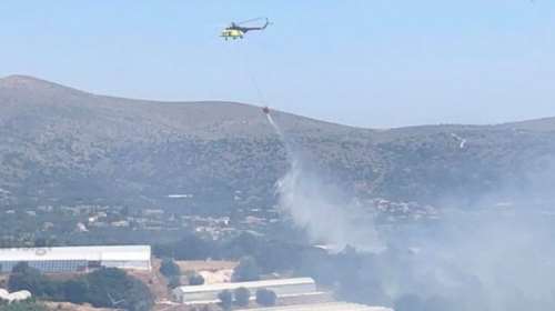 Μεγάλη φωτιά στην περιοχή του hotspot της ΒΙΑΛ στη Χίο - Εντολή εκκένωσης δύο οικισμών