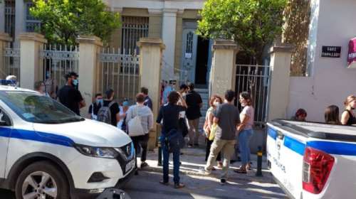 Χίος: Κεκλεισμένων των θυρών η δίκη των 4 για την καταστροφή της Μόριας - Ούτε δημοσιογράφοι στο ακροατήριο