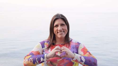 &quot;Ό,τι έχω κάνει το έχω κάνει για σένα&quot;: Η Κωνσταντοπούλου θέλει να αλλάξει τον κόσμο με... αγάπη και καρδούλες [βίντεο]