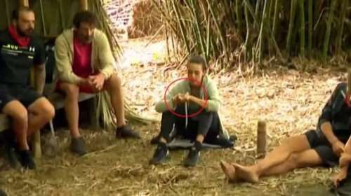 Survivor: Σάλος με το... τσιγάρο στην καλύβα - Πώς καπνίζουν οι παίκτες - Εκτέθηκε η παραγωγή; [βίντεο]