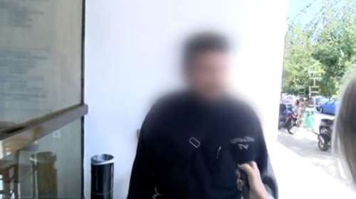 Δεν έχει το... Θεό του ο ιερέας στο Ρέθυμνο: Πήγε στη δίκη χωρίς μάσκα - Του έβαλαν πρόστιμο