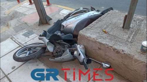 Σοβαρό τροχαίο στη Θεσσαλονίκη: Λεωφορείο συγκρούστηκε με μηχανή - Δύο τραυματίες, ο ένας διασωληνωμένος