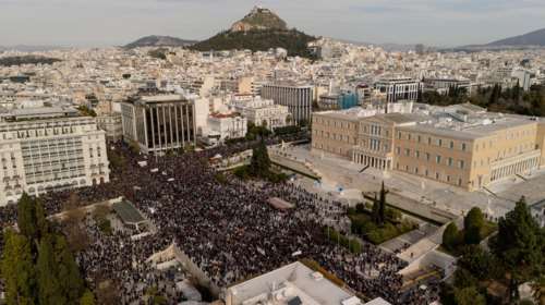 Βραχυκύκλωμα στην κυβέρνηση για τα Τέμπη - Στη Βουλή για εξηγήσεις καλεί τον Μητσοτάκη η αντιπολίτευση