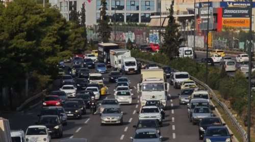 Μποτιλιάρισμα στον Κηφισό - Προβλήματα στην κυκλοφορία σε πολλές λεωφόρους της Αθήνας [βίντεο]