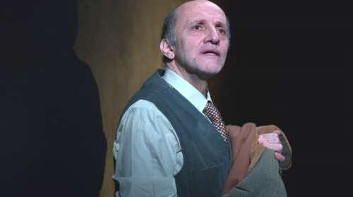 Αποκαλύψεις από τον Μάνο Βακούση: Το ψέμα που έχει πει για την καταγωγή του και ο λόγος που ο πατέρας του έφυγε από το σπίτι [Βίντεο]