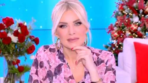 Η Κατερίνα Καινούργιου θα ανάψει το χριστουγεννιάτικο δέντρο στον Βόλο - Η αποκάλυψη για την αμοιβή της