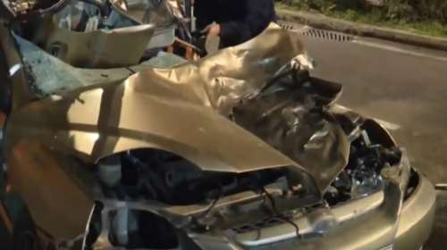 Τροχαίο με έναν νεκρό στο Πέραμα: Αυτοκίνητο απογειώθηκε στο αντίθετο ρεύμα και καρφώθηκε σε άλλο ΙX [βίντεο]