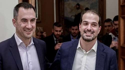 Διχασμένη η Νέα Αριστερά: Διαφωνούν Χαρίτσης και Σακελλαρίδης για τη σχέση με ΣΥΡΙΖΑ