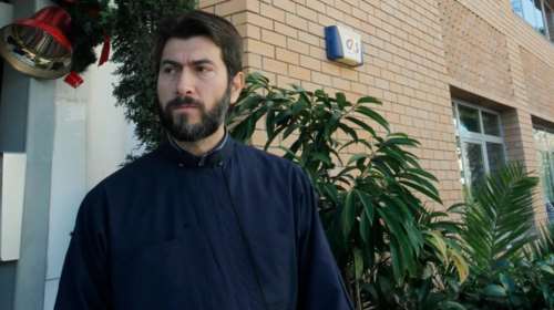 Κιβωτός του Κόσμου: &quot;Είμαι σίγουρος πως η αλήθεια θα λάμψει&quot;, λέει ο πάτερ Αντώνιος - Στο πλευρό του η Παναγιώτα Βλαντή