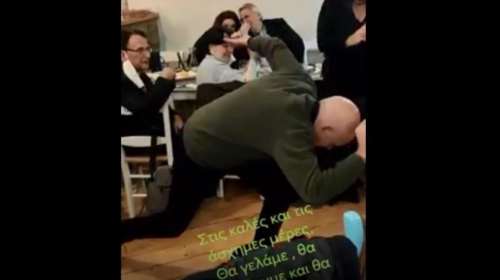 Γιώργος Παπανδρέου: Χόρεψε ζεϊμπέκικο μετά την ήττα του στις εκλογές του ΚΙΝΑΛ [βίντεο]