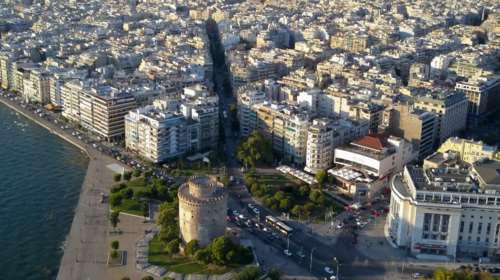 Συναγερμός για την ανεμβολίαστη Βόρεια Ελλάδα: Σχέδιο &quot;πόρτα πόρτα&quot; με εξορμήσεις κινητών μονάδων