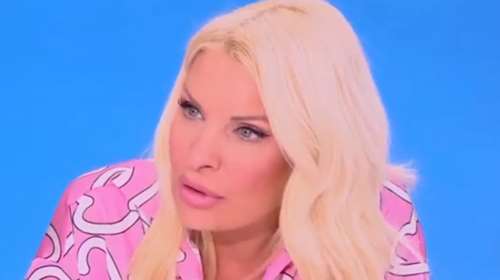 Το μήνυμα της Ελένης Μενεγάκη στον Άρη Καβατζίκη μετά την αναφορά στη δικαστική τους διαμάχη - &quot;Ήταν πολύ δύσκολη περίοδος εκείνη&quot;