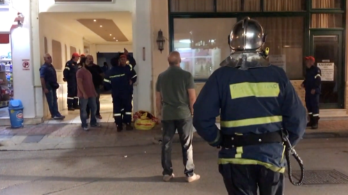 Σοκ στην Πτολεμαϊδα: Πατέρας κρατούσε όμηρο το δεκάχρονο παιδί του - Απειλούσε με μαχαίρι [βίντεο]