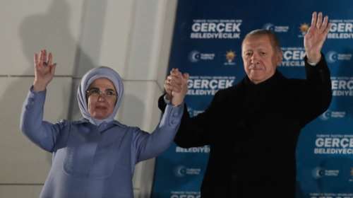 Τουρκία: &quot;Σημείο καμπής&quot; για την παράταξή του οι χθεσινές εκλογές, λέει ο Ερντογάν - Έχασε όλους τους μεγάλους δήμους