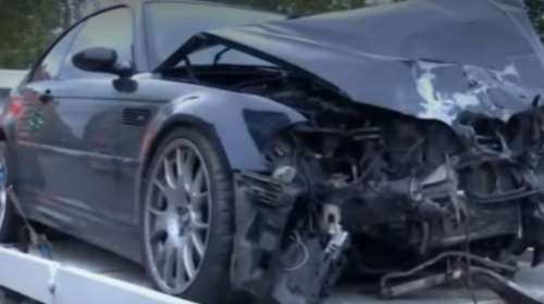 Θεσσαλονίκη: Έπεσε με το Ι.Χ. του σε έξι παρκαρισμένα αυτοκίνητα, κλείδωσε και εξαφανίστηκε [βίντεο]