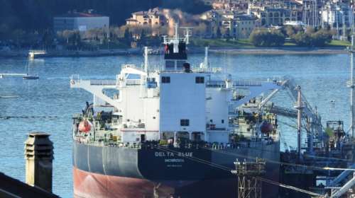 Υεμένη: Δύο ακόμα επιθέσεις δέχτηκε το ελληνόκτητο δεξαμενόπλοιο Delta Blue