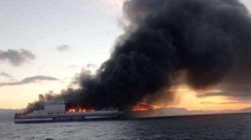 Φωτιά σε πλοίο στην Κέρκυρα: Δύο εγκλωβισμένοι στο γκαράζ - Πληροφορίες για 10 αγνοούμενους συνολικά