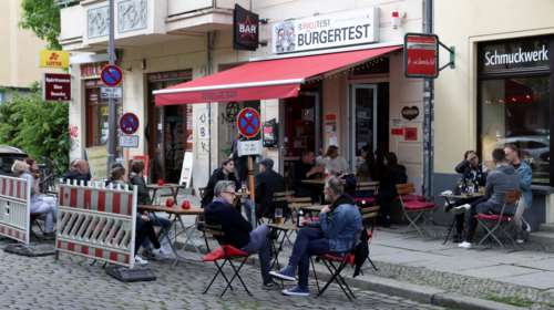 ECDC: Η μετάλλαξη Δέλτα μπορεί να μολύνει όσους έχουν κάνει μόνο μια δόση - Θα &quot;κυκλοφορήσει&quot; πολύ στους νέους το καλοκαίρι