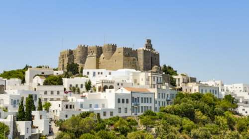 Πάτμος: Ο δημοφιλέστερος προορισμός των Ολλανδών για θρησκευτικό τουρισμό