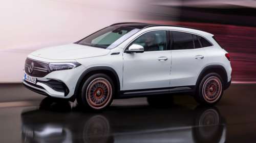 H Mercedes αποκαλύπτει την ηλεκτρική EQA