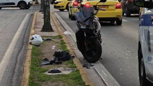 Τροχαίο στη Βασιλίσσης Σοφίας με τραυματία δικυκλιστή - Έκλεισε η αριστερή λωρίδα [βίντεο]