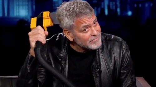 Ο Τζορτζ Κλούνεϊ δείχνει on camera πως κουρεύει μόνος του τα μαλλιά του